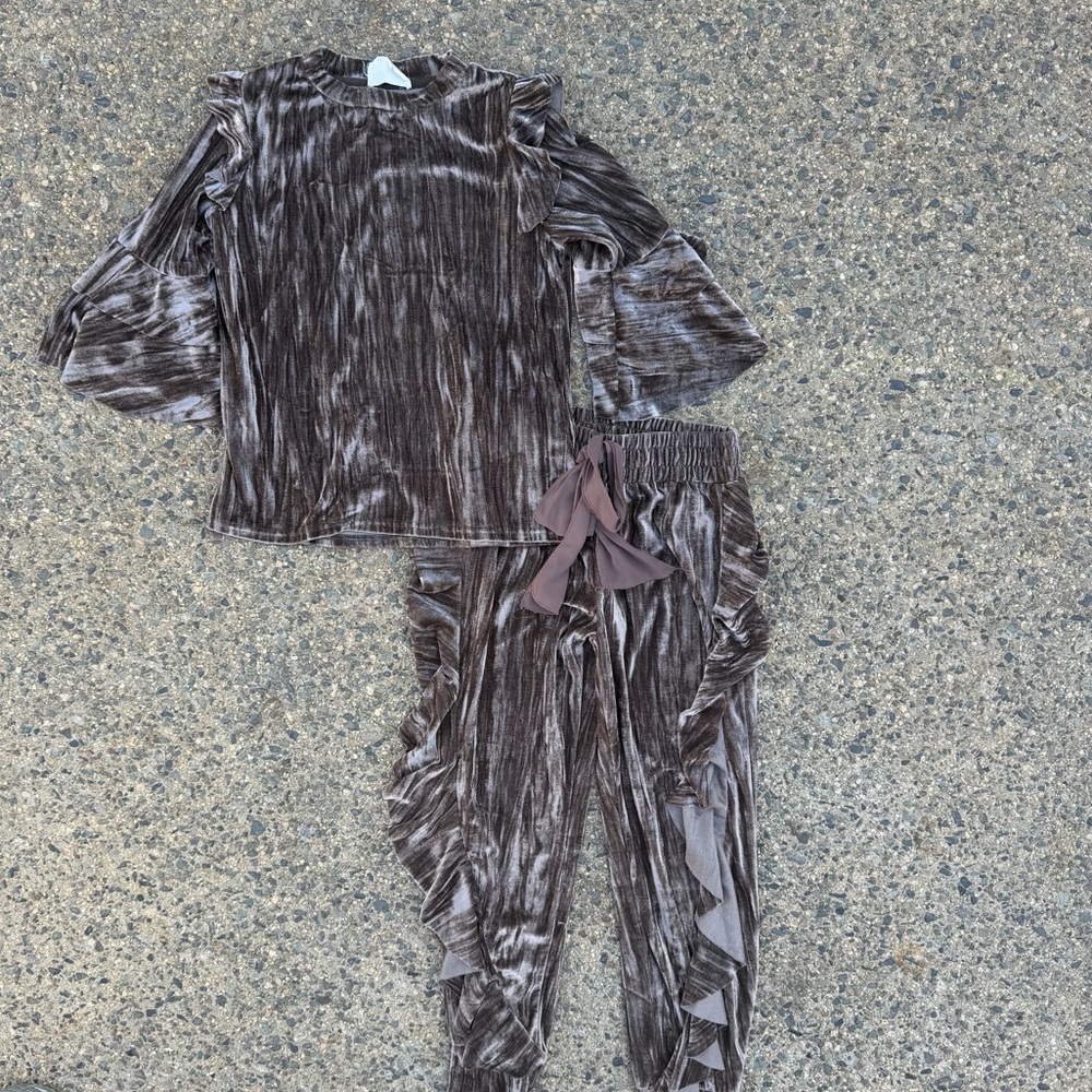 Mia Joy Joyfolie Kids Crushed Velvet Set Ruffle Jogger Trumpet Sleeve Girls Size